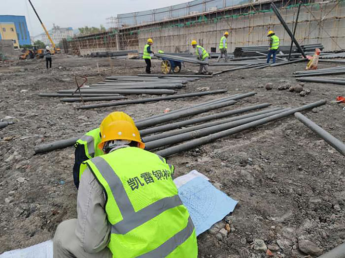 泊头螺栓球网架结构